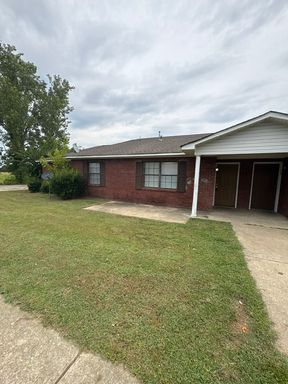 Renovated 3 Bedroom 2 Bath Apartment Unit for Rent!