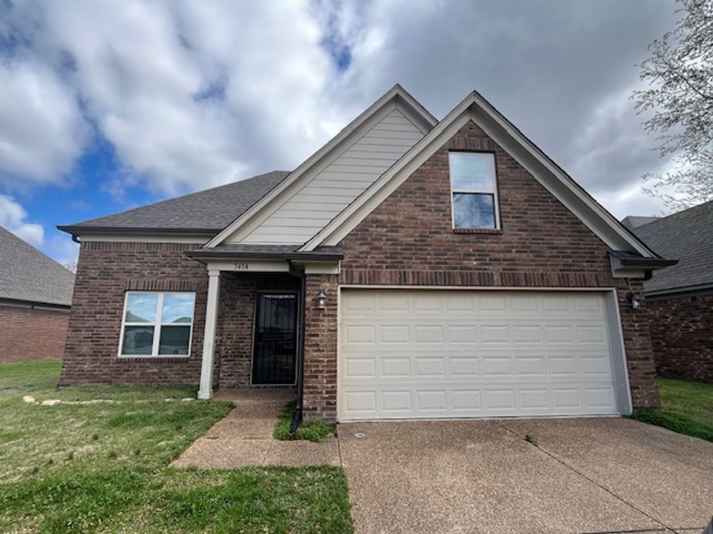 Tupelo House: 2303 Lafayette St