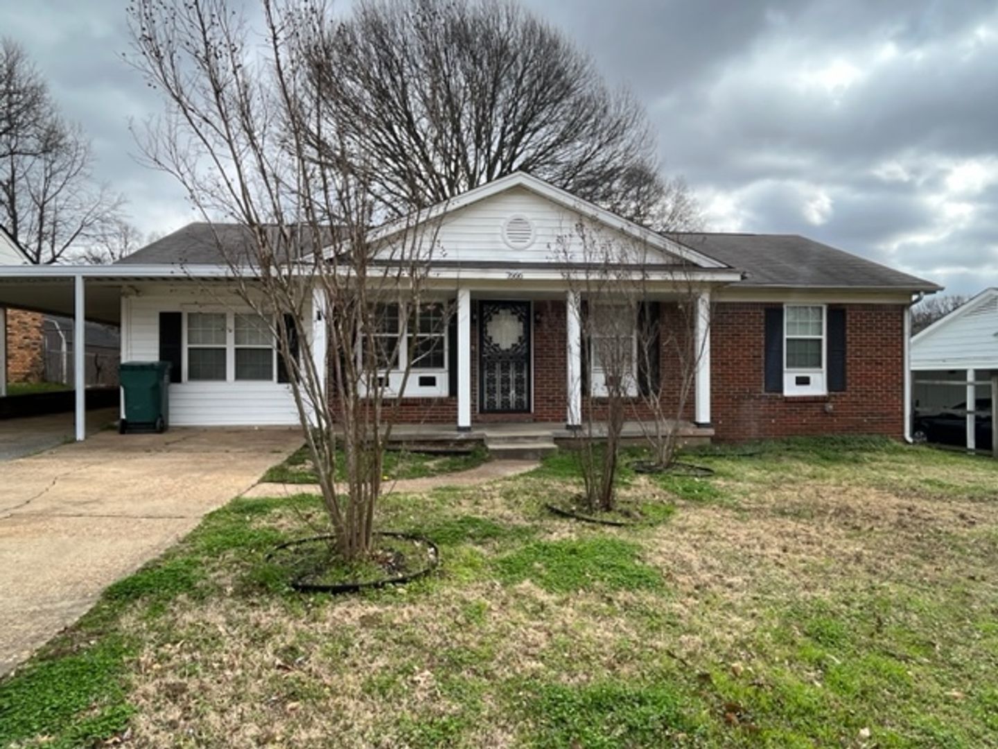 Southaven House: 7666 Cherry Valley