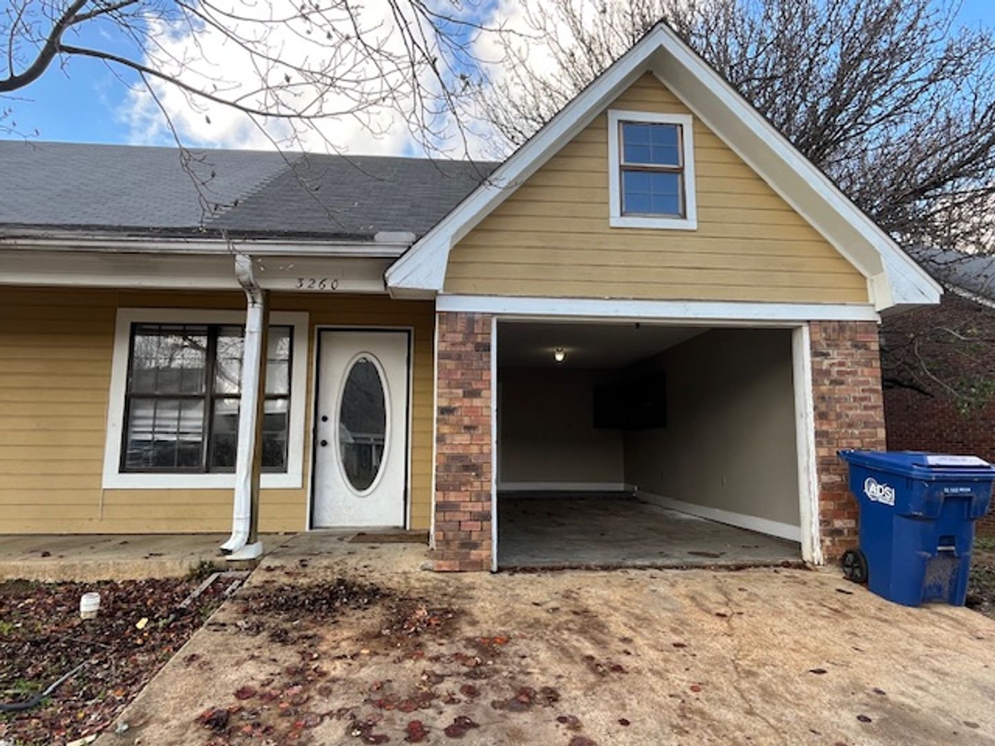 Horn Lake House: 3260 Edenshire