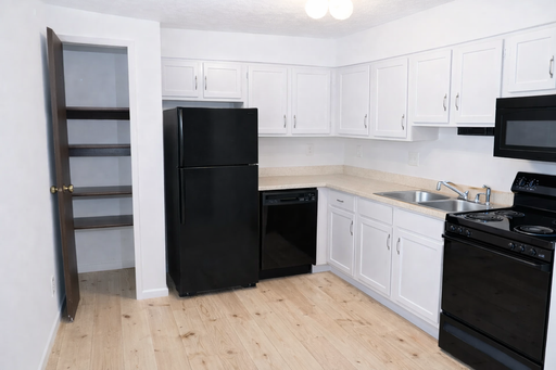 Chauncey Flats 1- 2 Bed 1 Bath – photo 1