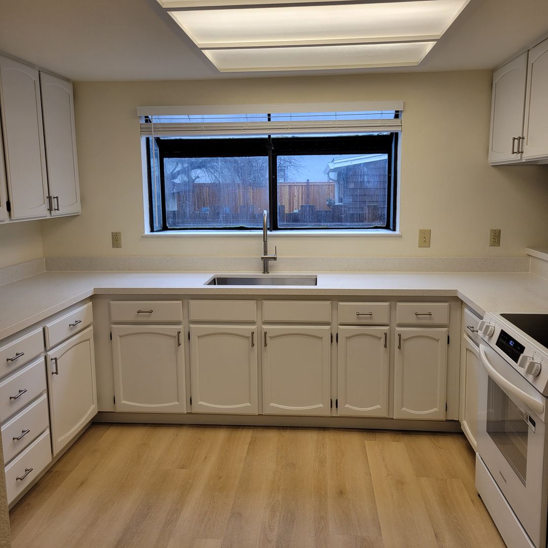 Martinez Apartment: 931 Estudillo Street