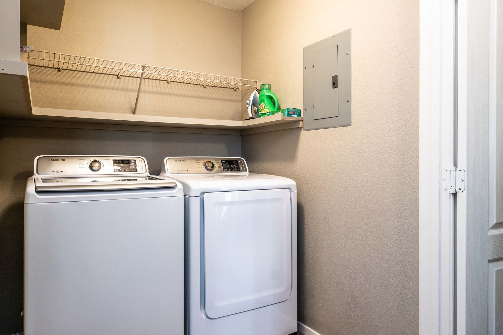 Las Vegas Condo: 1709 King James St. #203