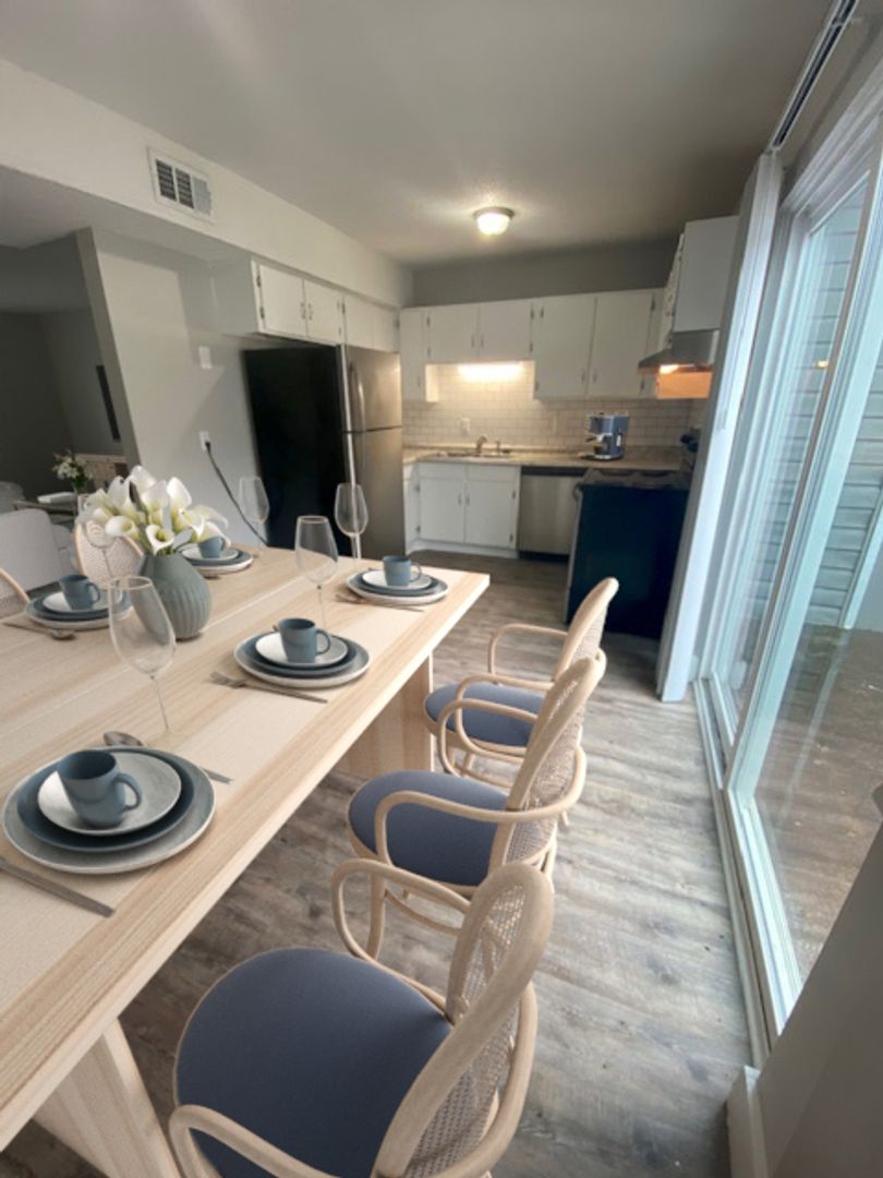 Monroe Apartment: 201 Wilkes Dr