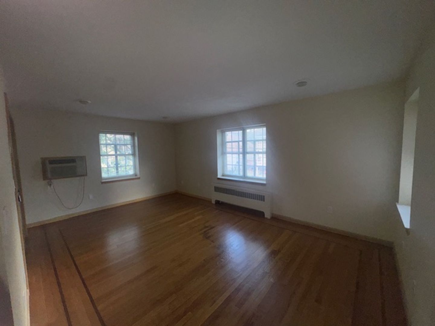 Worcester Apartment: 21 Fruit St