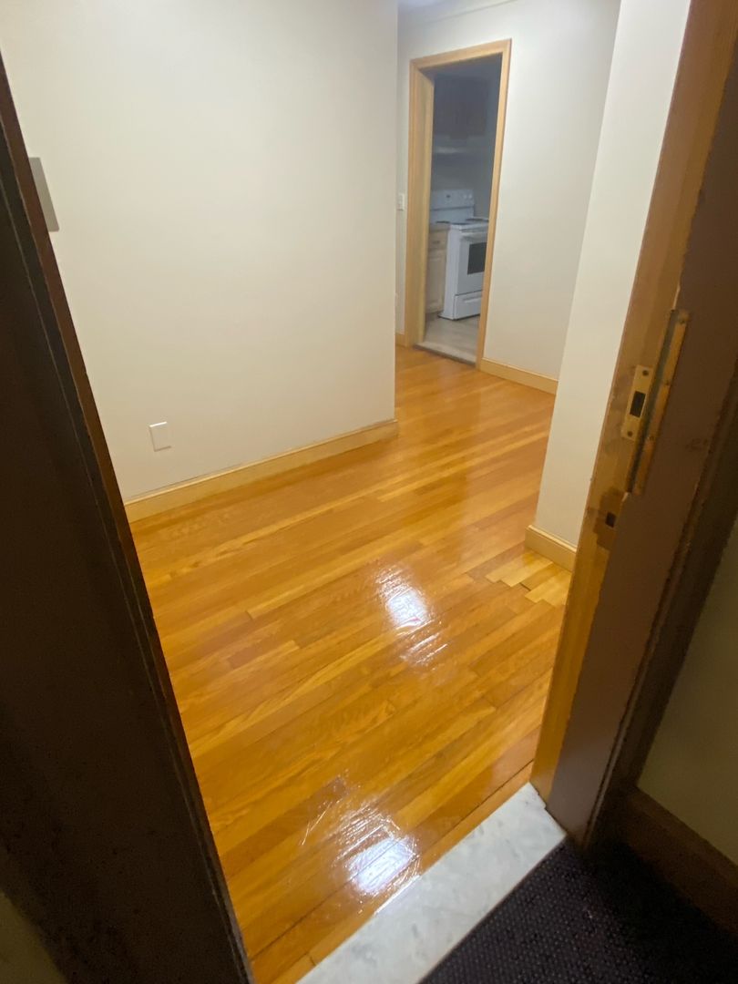 Worcester Apartment: 21 Fruit St