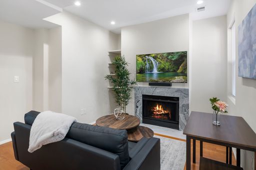 Furnished 2 Bedroom 2 Bath & Amenities in the Heart of DC – photo 1