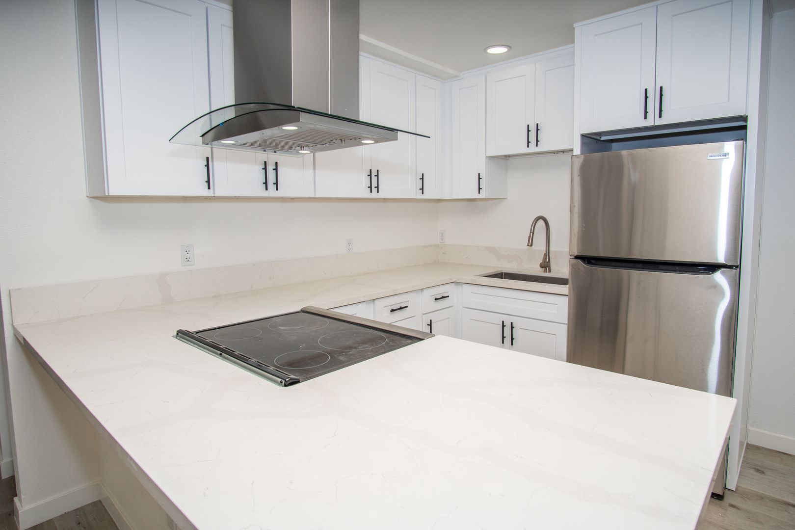 San Diego Apartment: 6701 Kelly Street