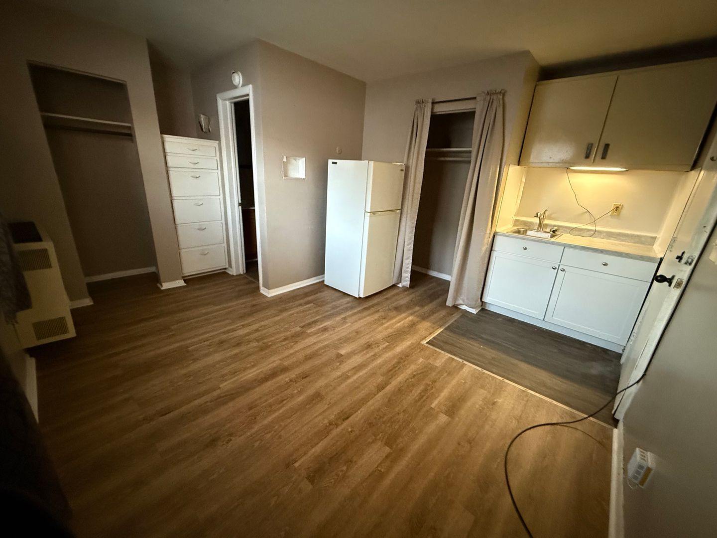 New Castle Apartment: 815 Crescent drive