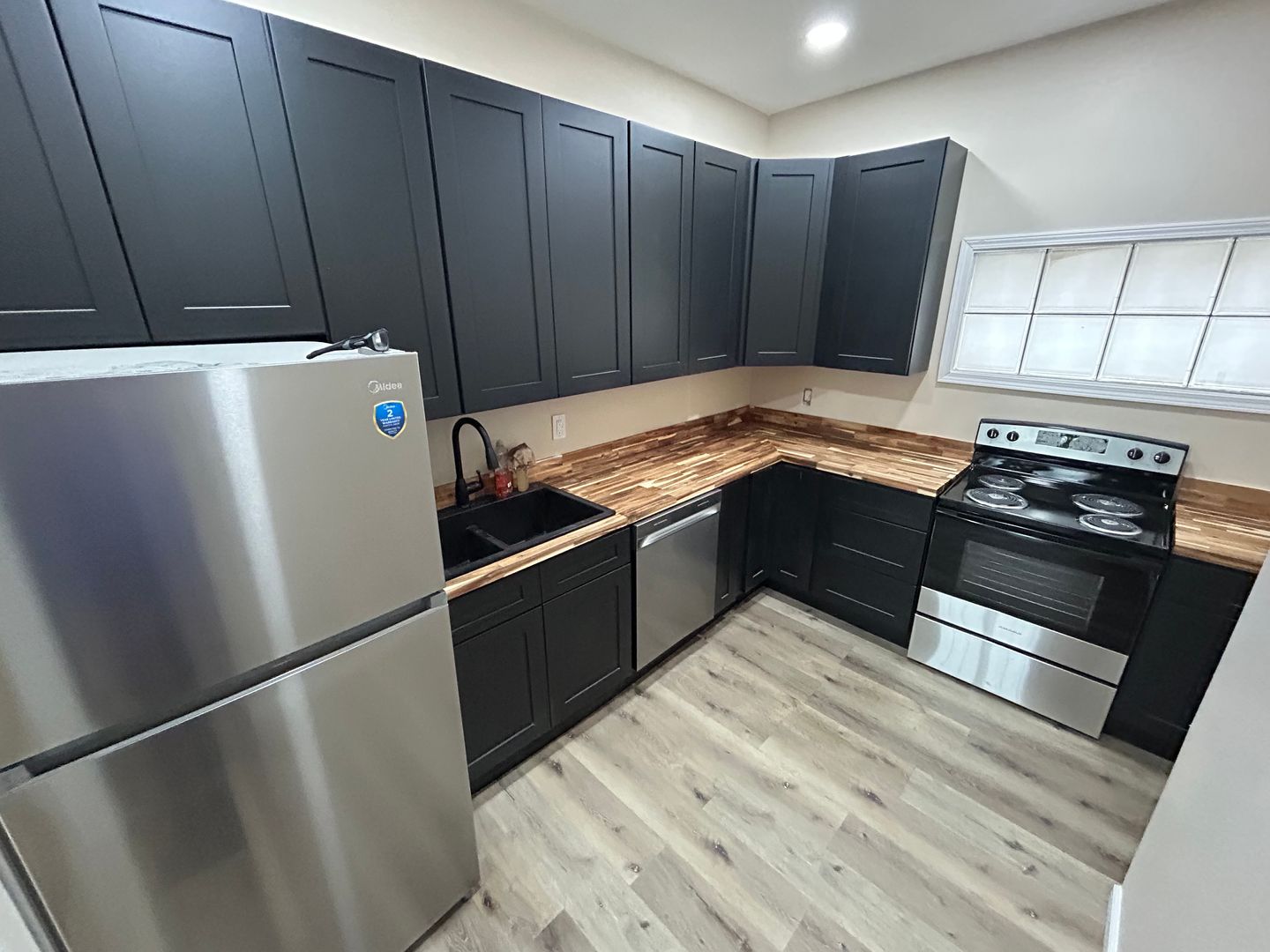 Muncie Apartment: 316-318 W. Adams St.