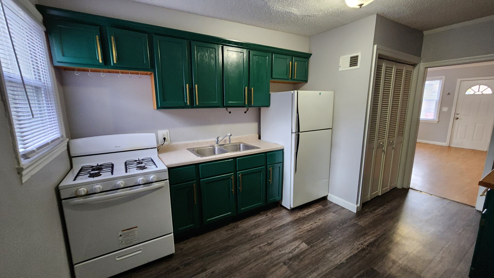 La Crosse Apartment: 1106 Gillette Street