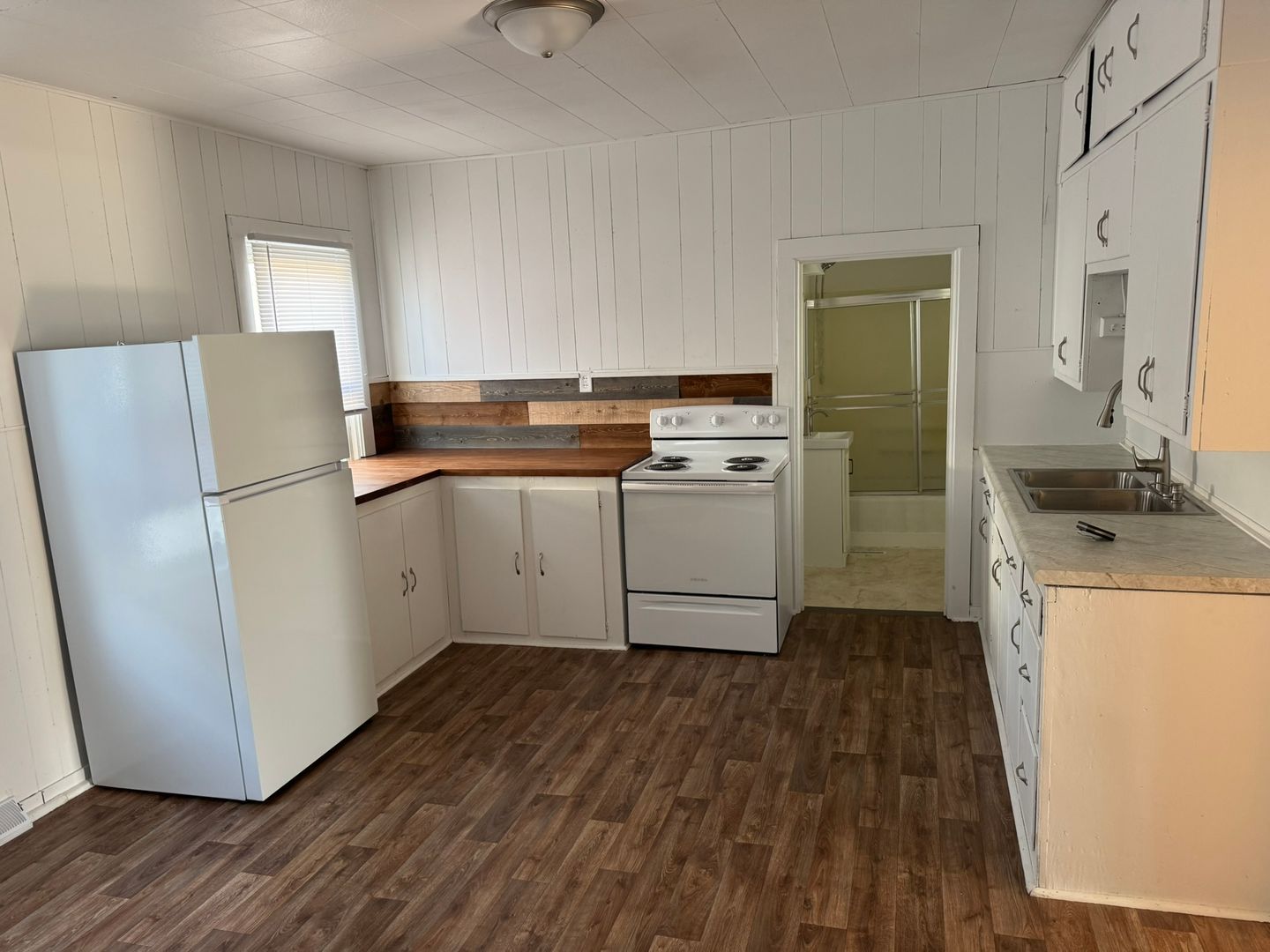 La Crosse Apartment: 1001 Johnson Street