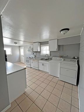 Lower Duplex near Viterbo & Mayo Hospital – photo 1