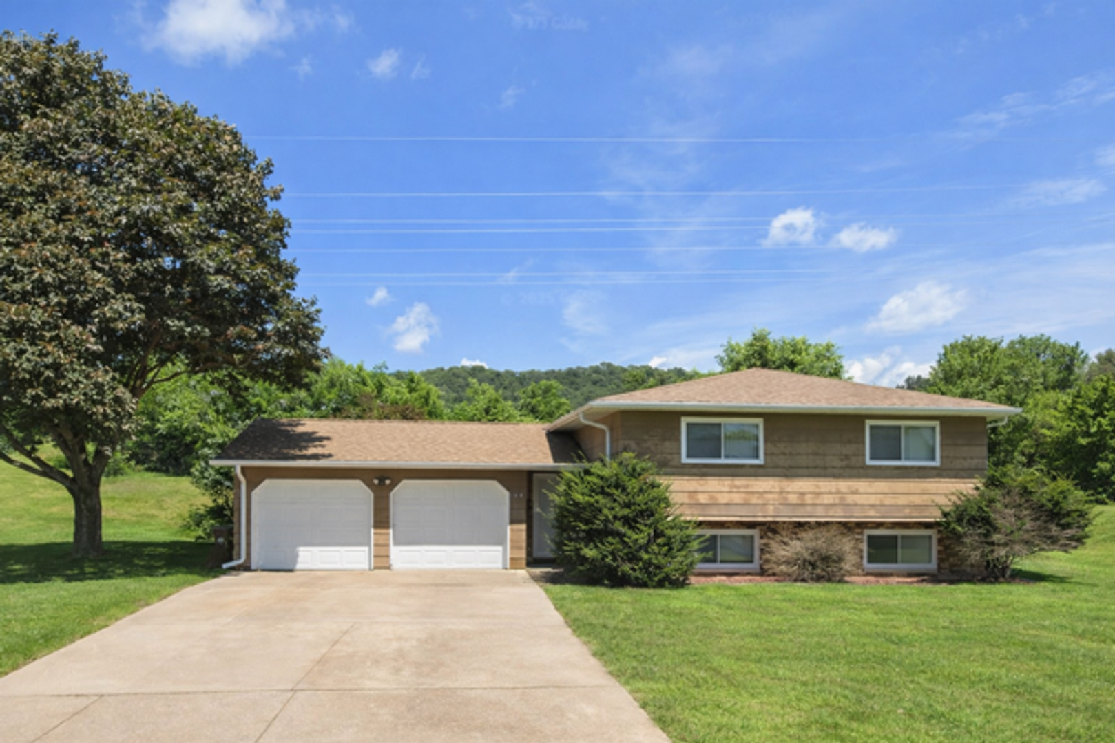 Onalaska Apartment: 1040 Terrace Drive