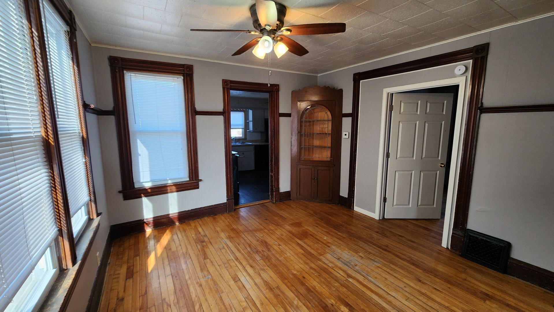 La Crosse Apartment: 1725 Mississippi