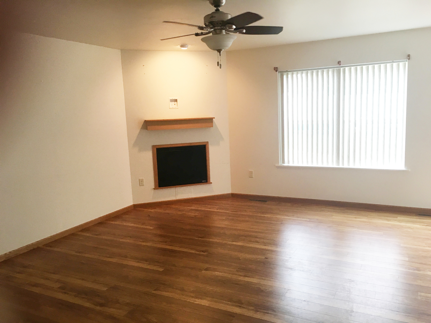 Onalaska Apartment: 2200 - 2230 Abbey Road