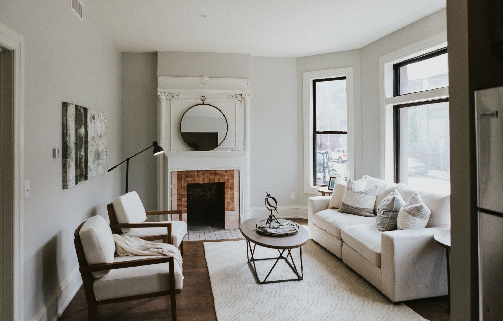 Minneapolis Apartment: 1502 Laurel Ave