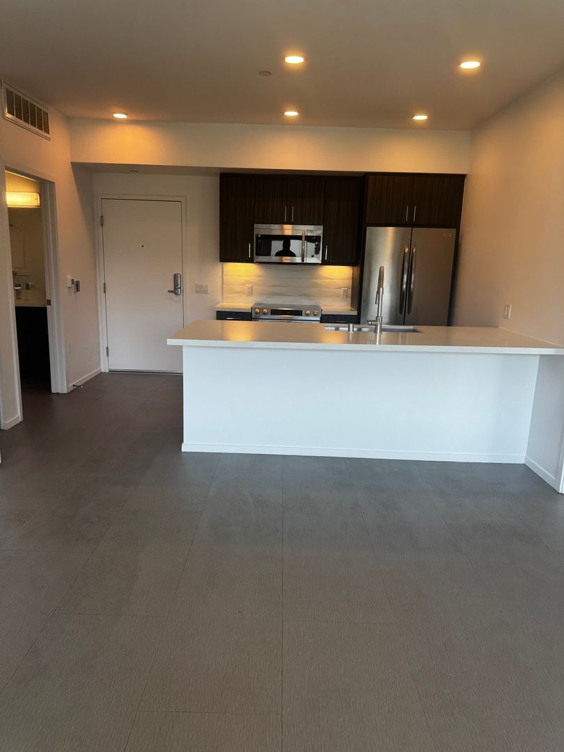 San Diego Apartment: 3233 Kemper St