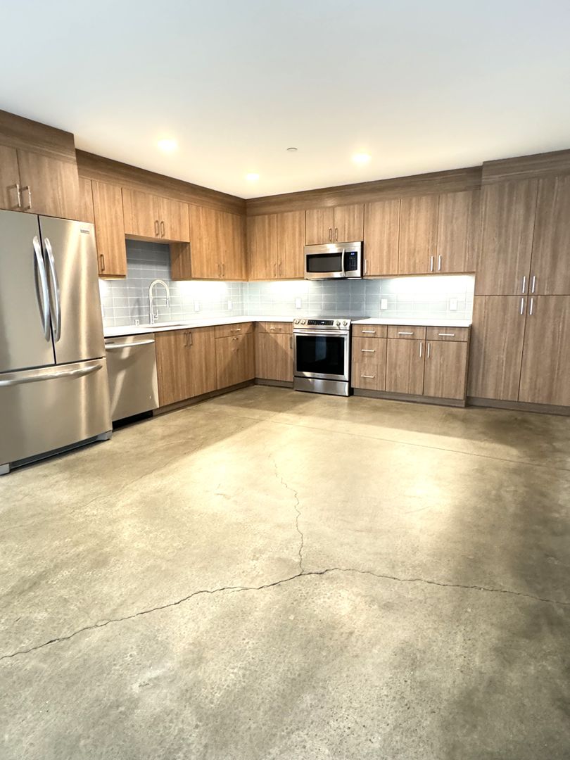 San Diego Apartment: 3233 Kemper St