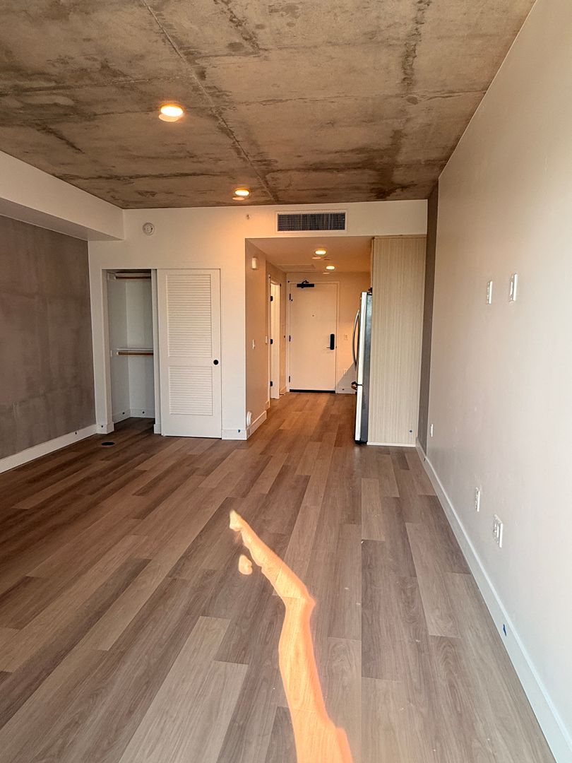 San Diego Apartment: 3660 Reynard Way
