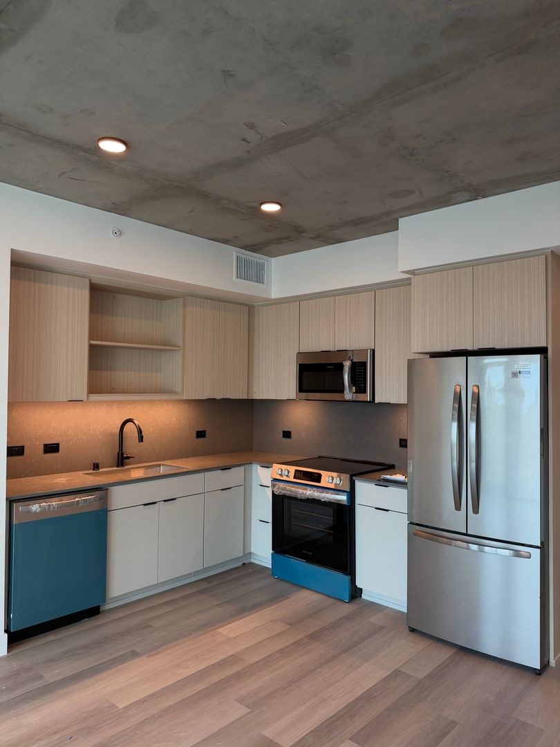 San Diego Apartment: 3660 Reynard Way