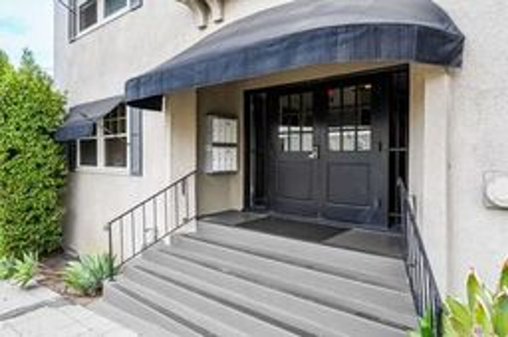 San Diego Apartment: 2164 Second Ave