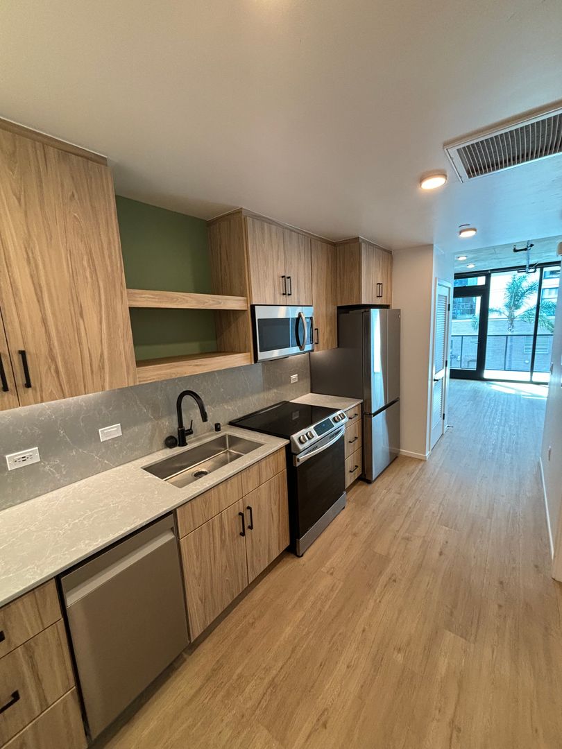 San Diego Apartment: 3067 5th Ave.
