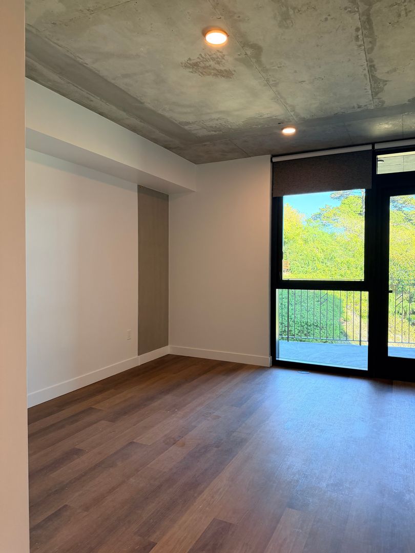 San Diego Apartment: 3660 Reynard Way