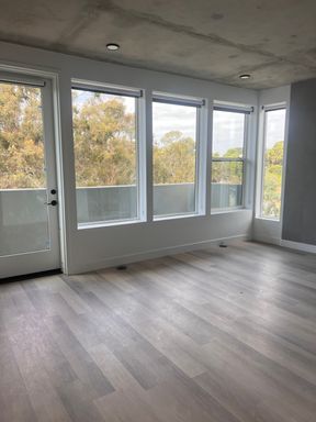 1 BED/1 BATH IN MISSION HILLS! 1/2 OFF FIRST MONTH'S RENT! BRAND-NEW! CENTRAL AC, LAUNDRY IN-UNIT, PRIVATE PATIO BALCONY, AWESOME VIEW! – photo 1