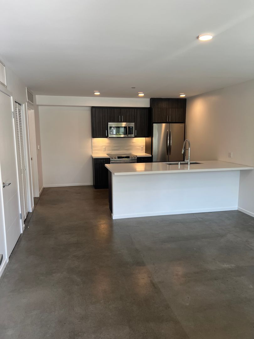 San Diego Apartment: 3233 Kemper St