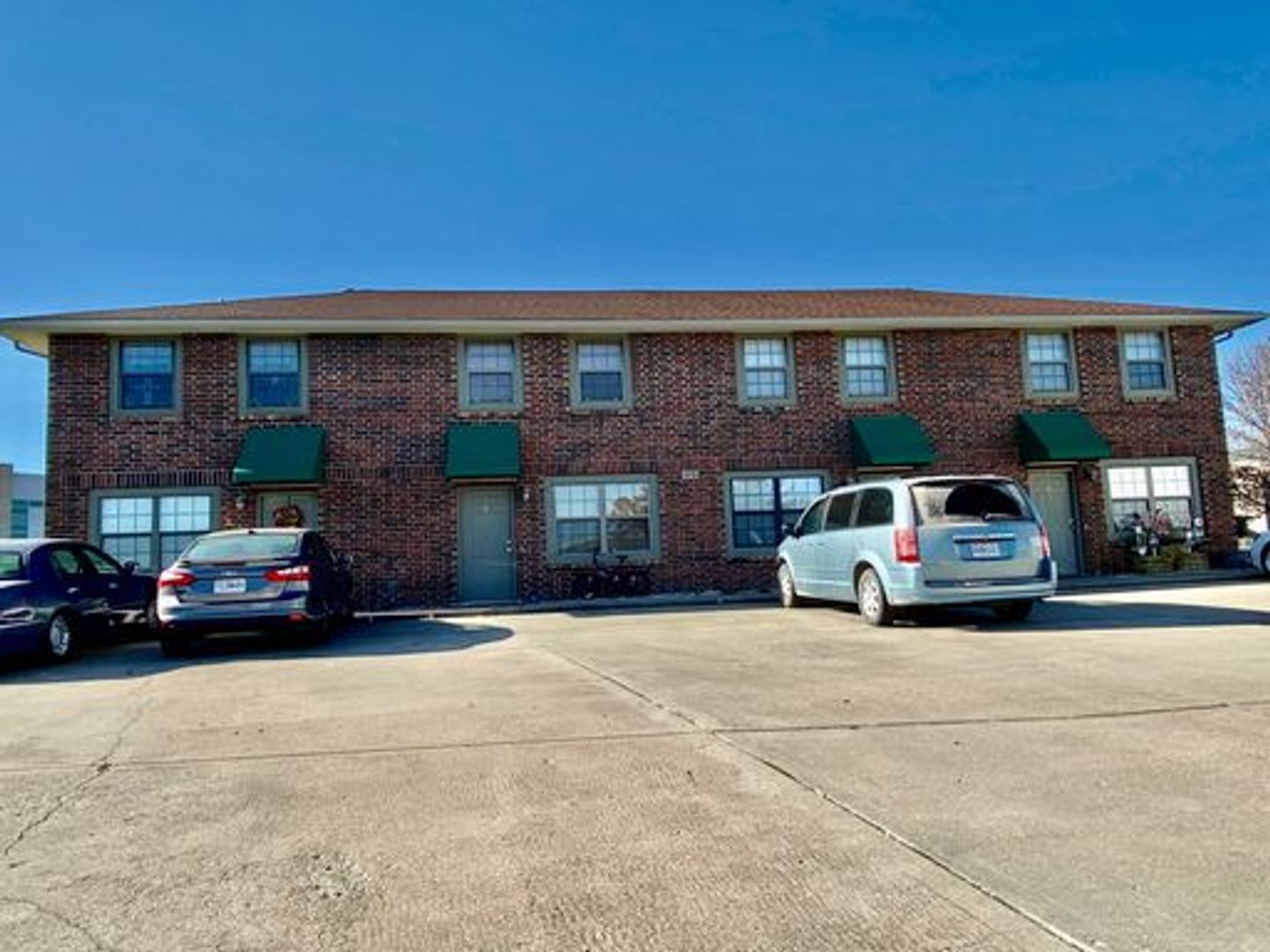 Warrensburg Apartment: 512 Cantebury Dr