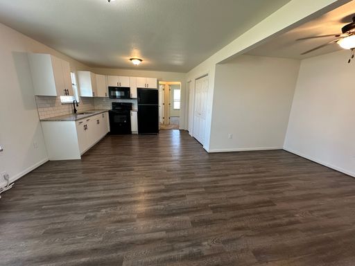 Listing photo thumbnail