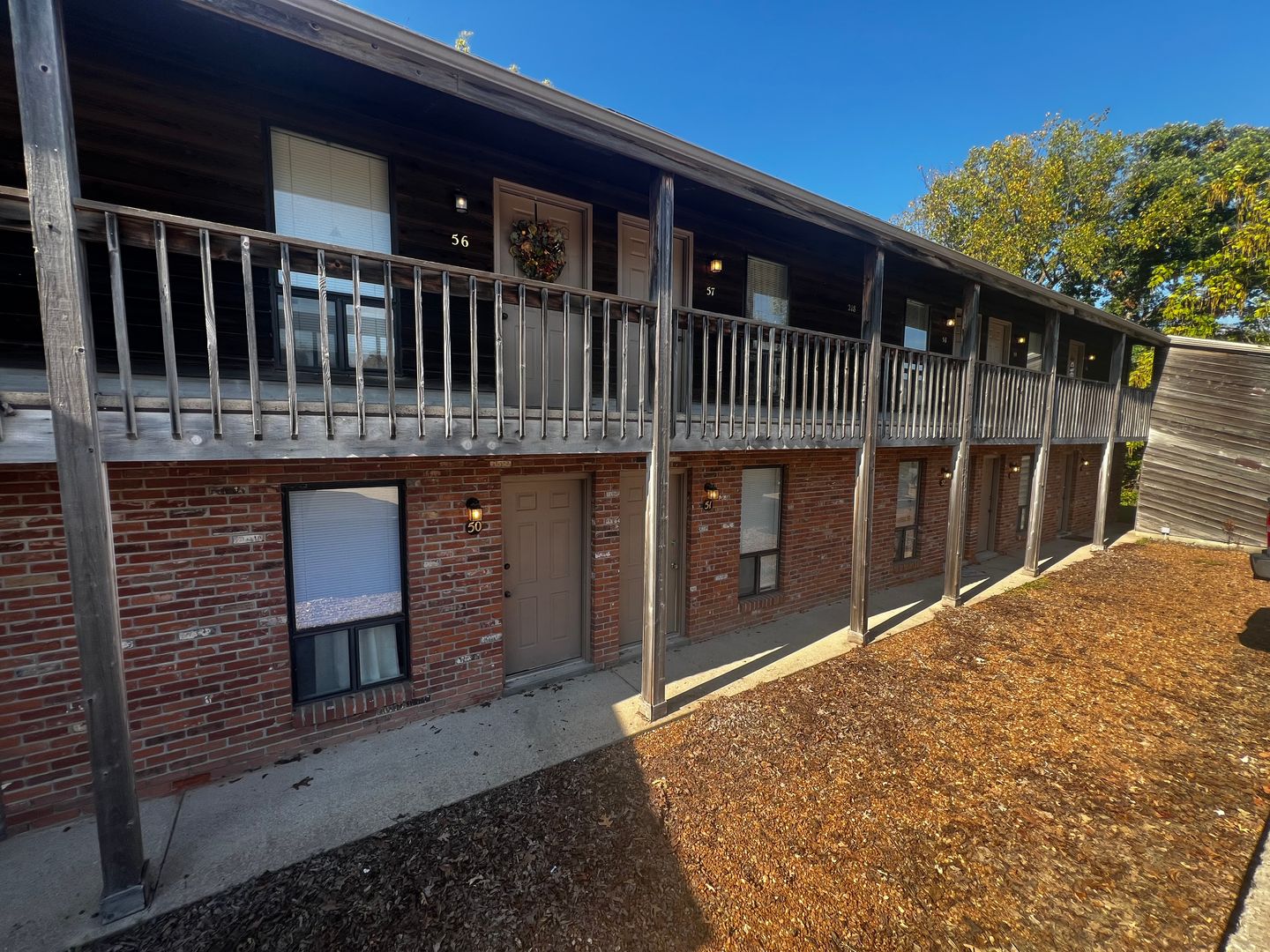 Jefferson City Apartment: 100-219 Amador Ave
