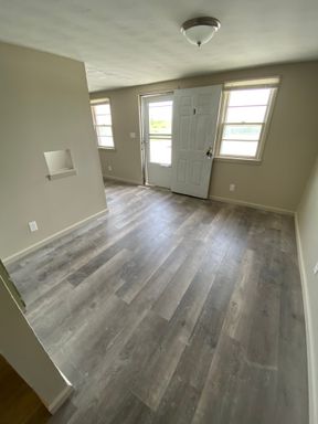 Listing photo thumbnail