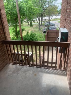 Listing photo thumbnail