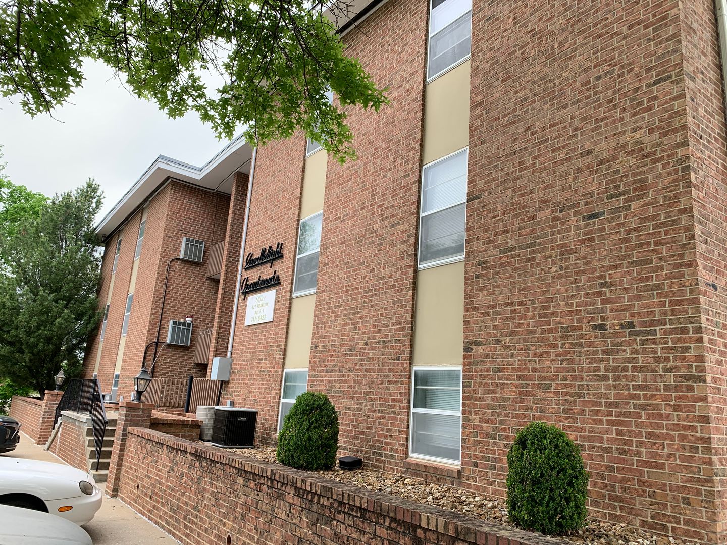Warrensburg Apartment: 317 Franklin Ave