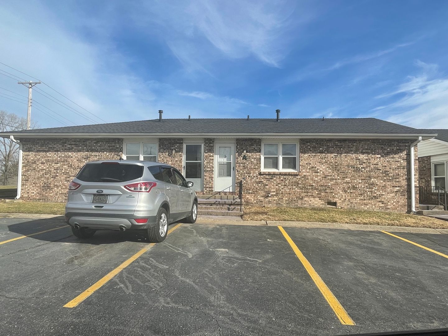 Warrensburg Apartment: 402-408 E. North St