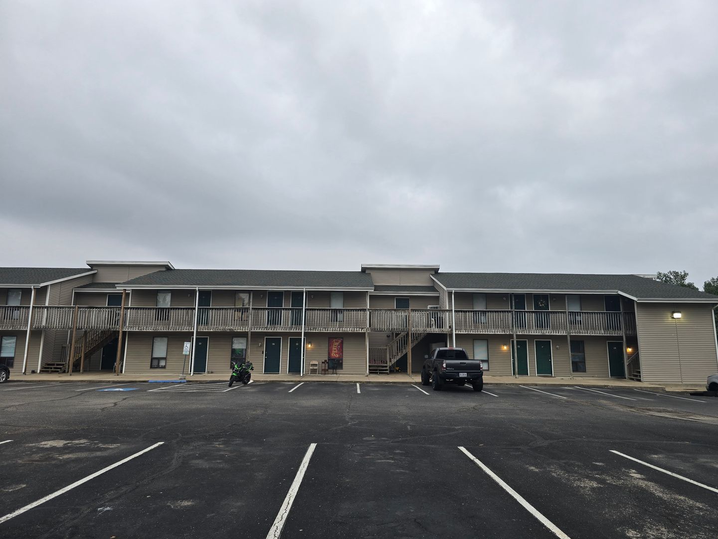 Osage Beach Apartment: 856 Hwy D #56