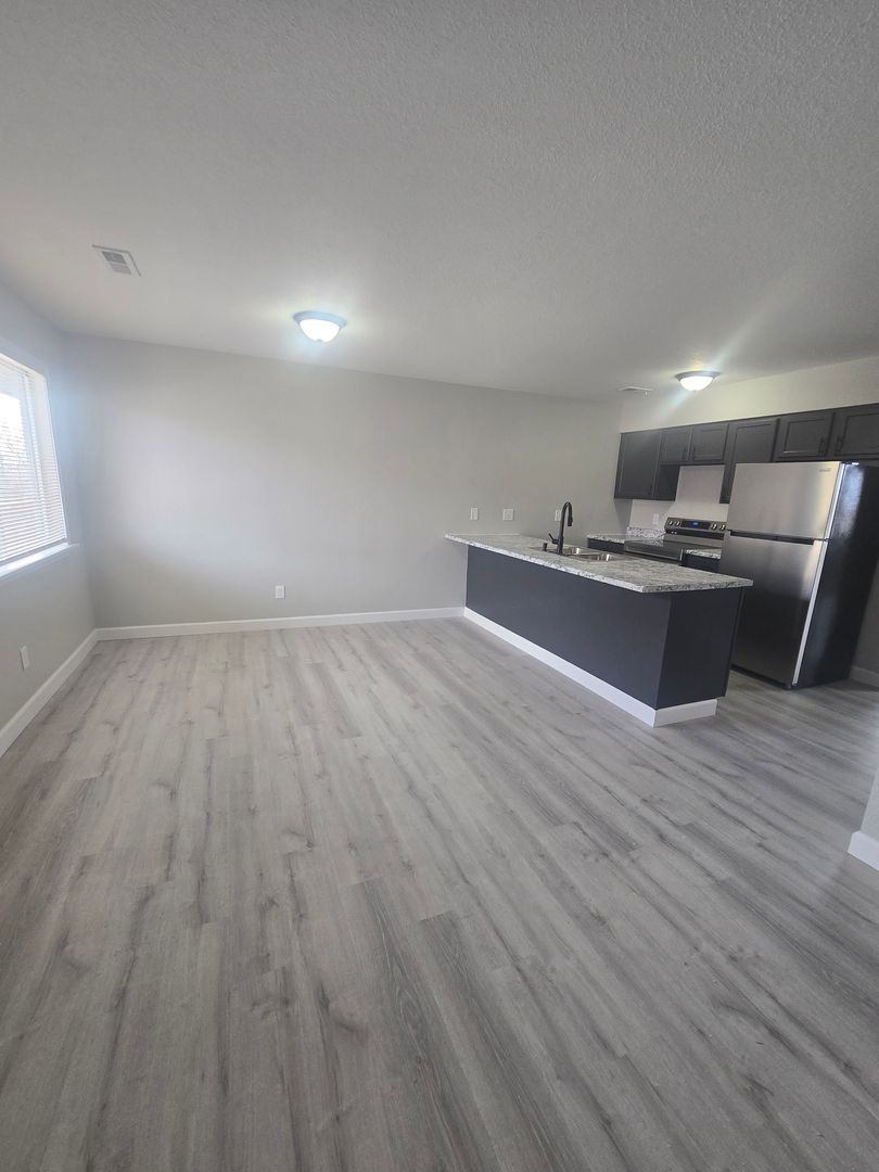 Lake Ozark Apartment: 35 Osage Ridge Rd #7