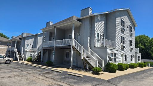 316 E Davis St B, Fayette, MO 65248