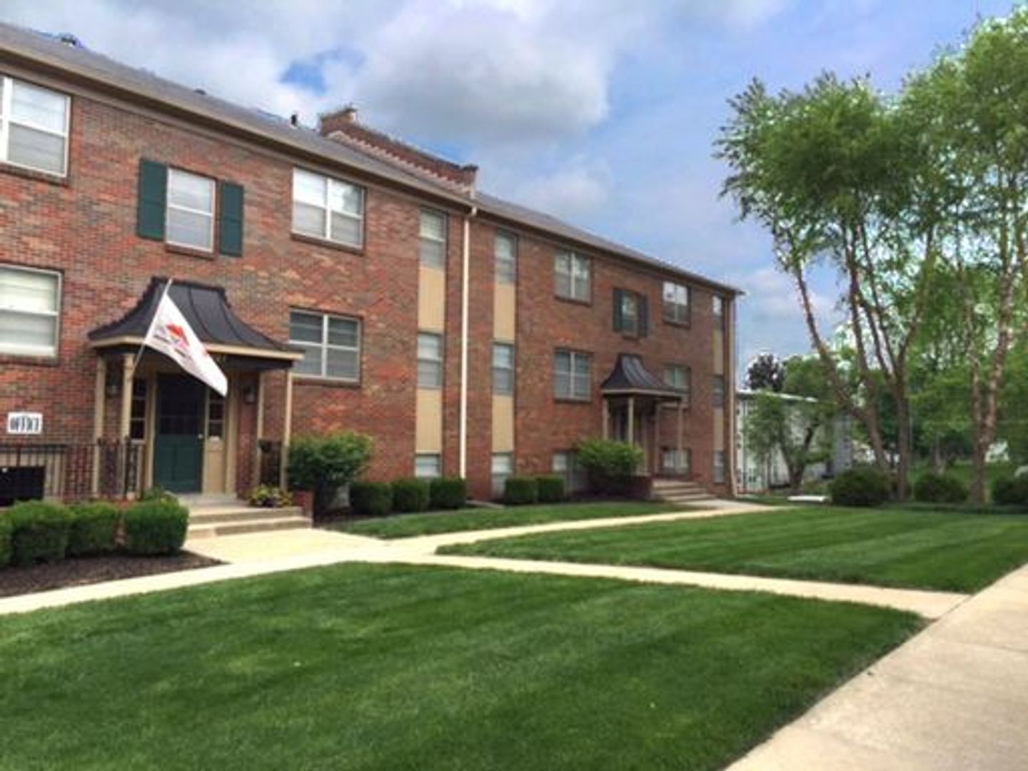 Warrensburg Apartment: 317 Franklin Ave