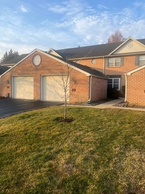 2 Bedrooms / 1.5 Bath - Townhome with Crawl Space Basement and Attached Garage – photo 1
