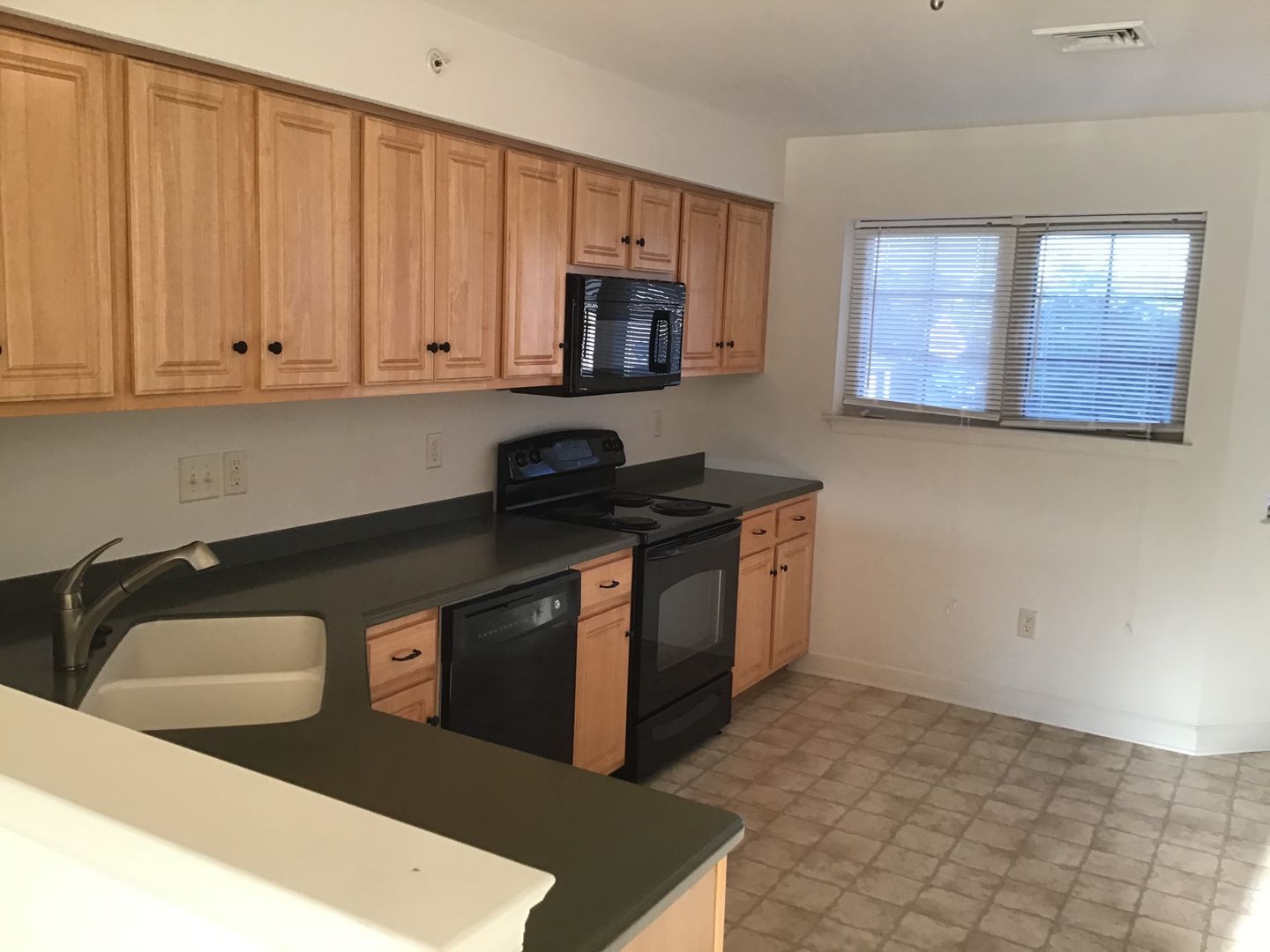 Lancaster Apartment: Stonemill Road