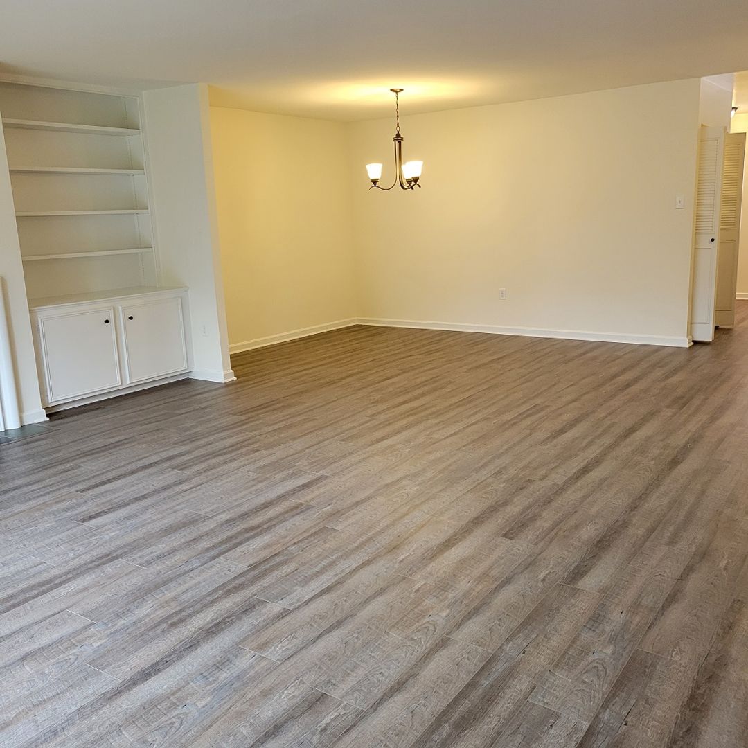 Lancaster Apartment: 220 N. President Avenue