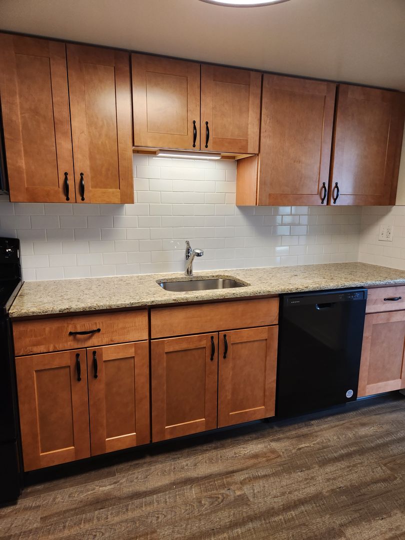 Lancaster Apartment: 220 N. President Avenue