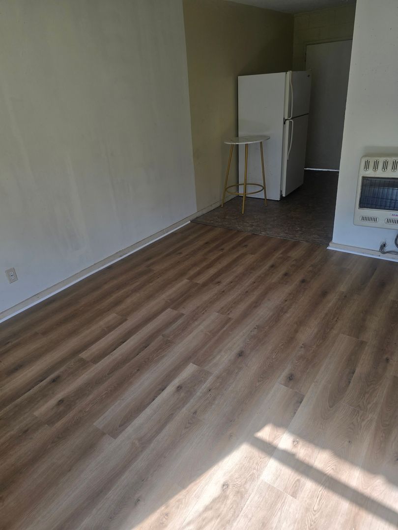 Columbus Apartment: 403 17th Avenue