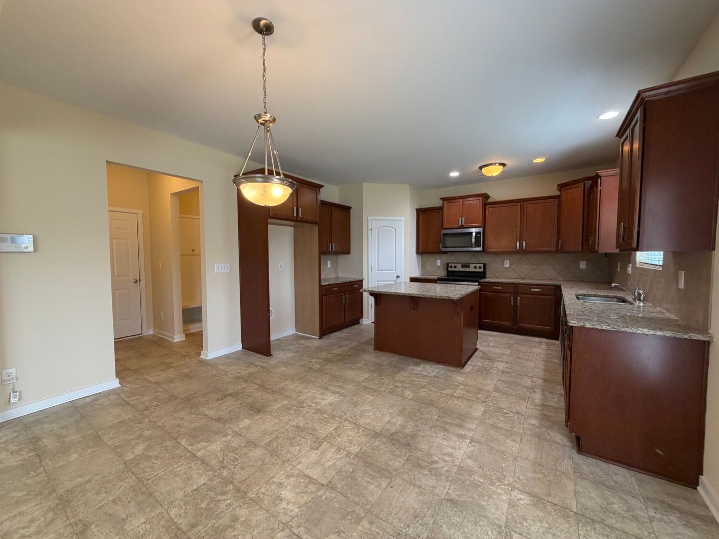 Shaw Avenue 1328 11 of 12