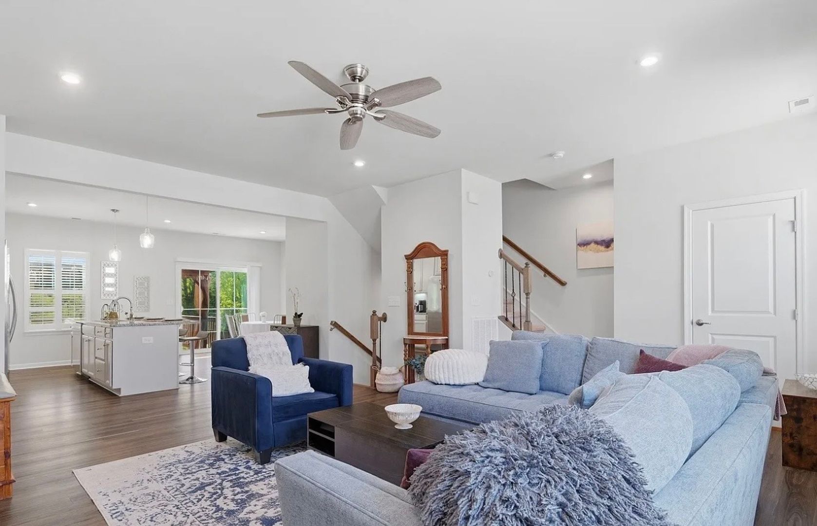 Grantham Place Drive 2527 6 of 12