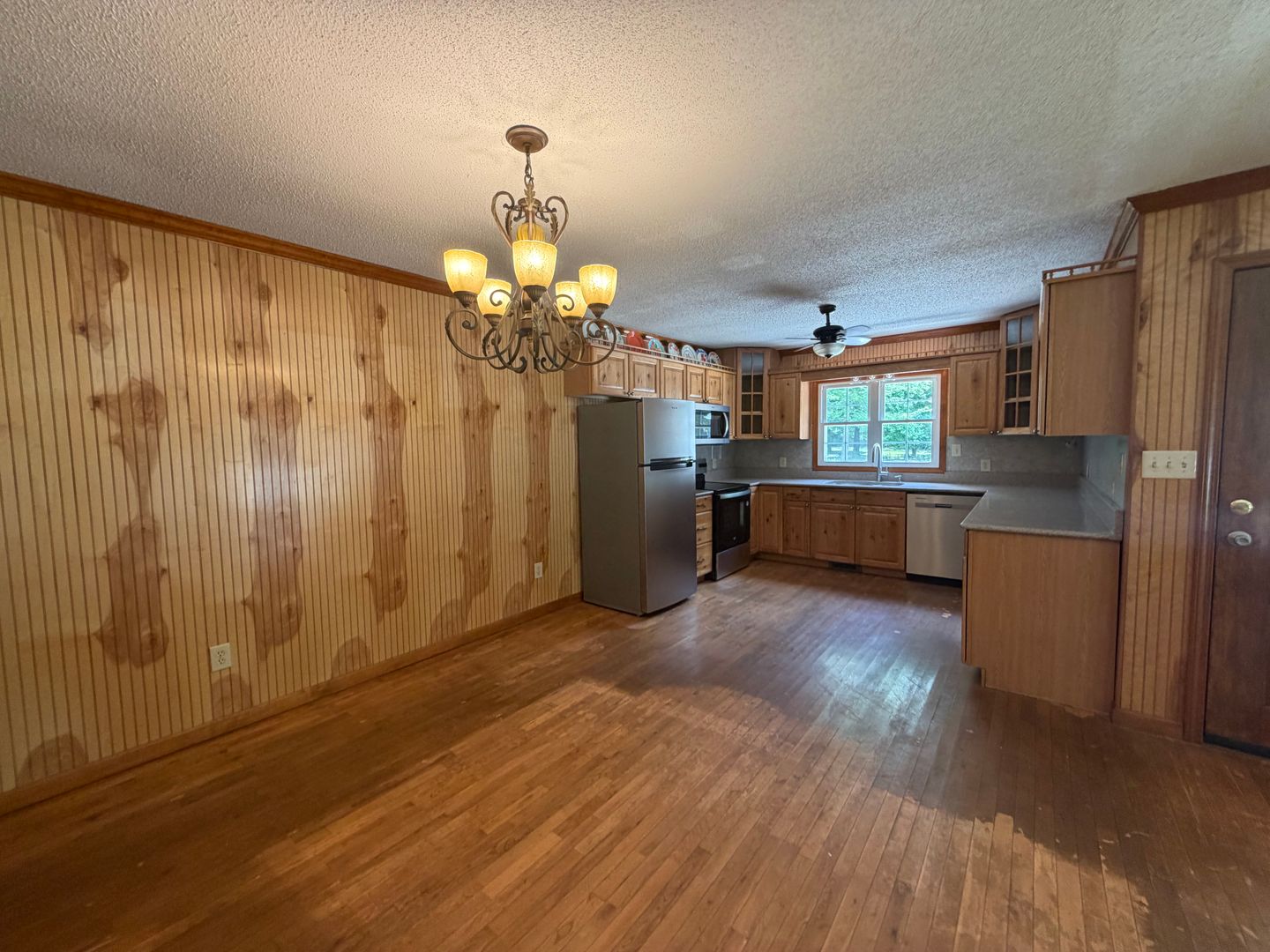Hickory Grove Road 5126 11 of 12