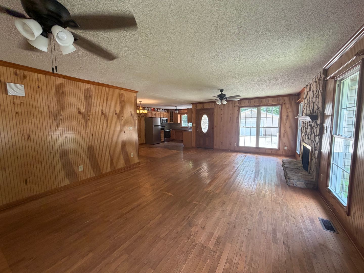 Hickory Grove Road 5126 12 of 21